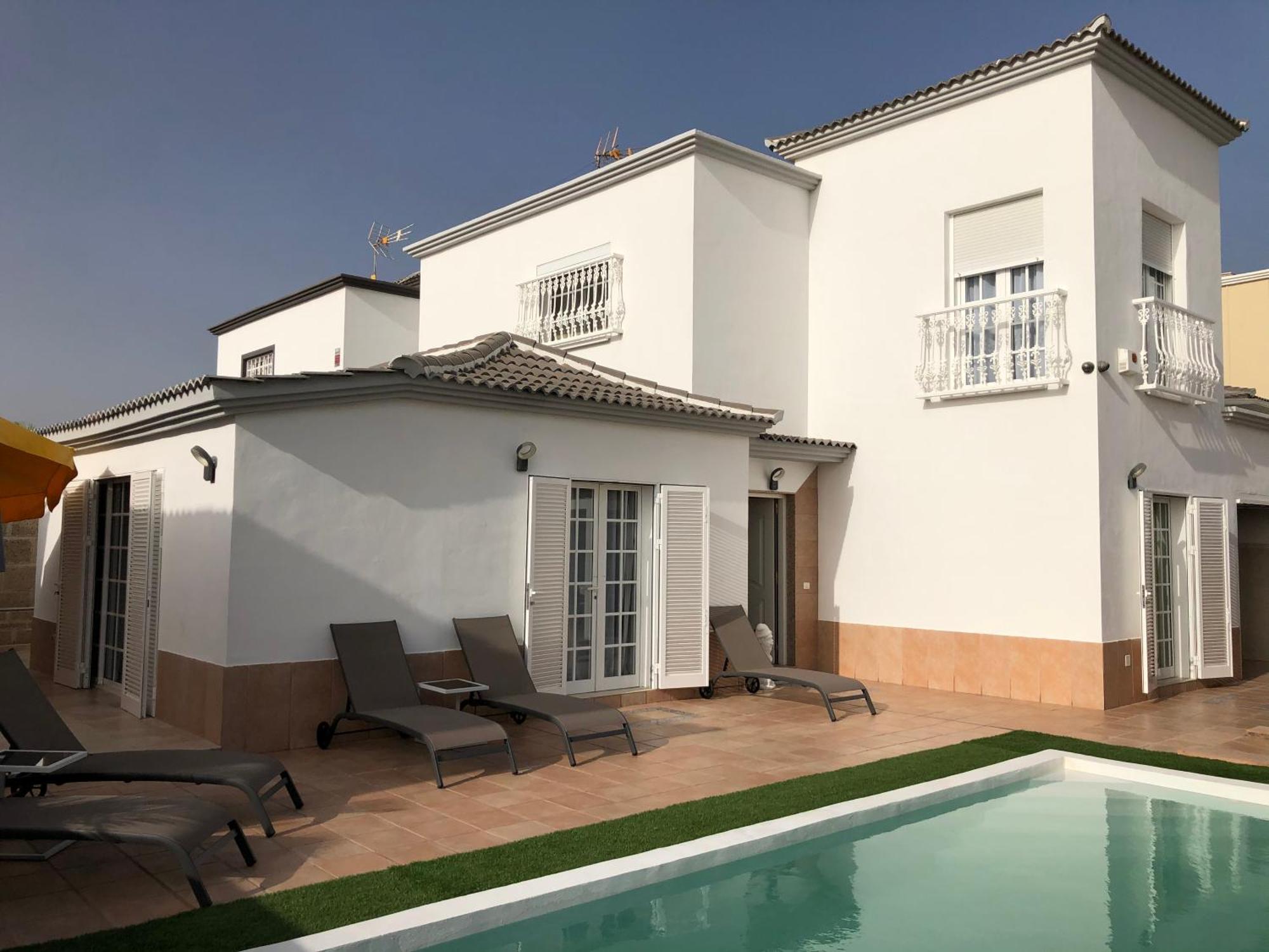 Villa Vanesa Luxury Private Villa With A Heated Pool, 4 Bedrooms And 4 Bathrooms Costa Adeje  ภายนอก รูปภาพ