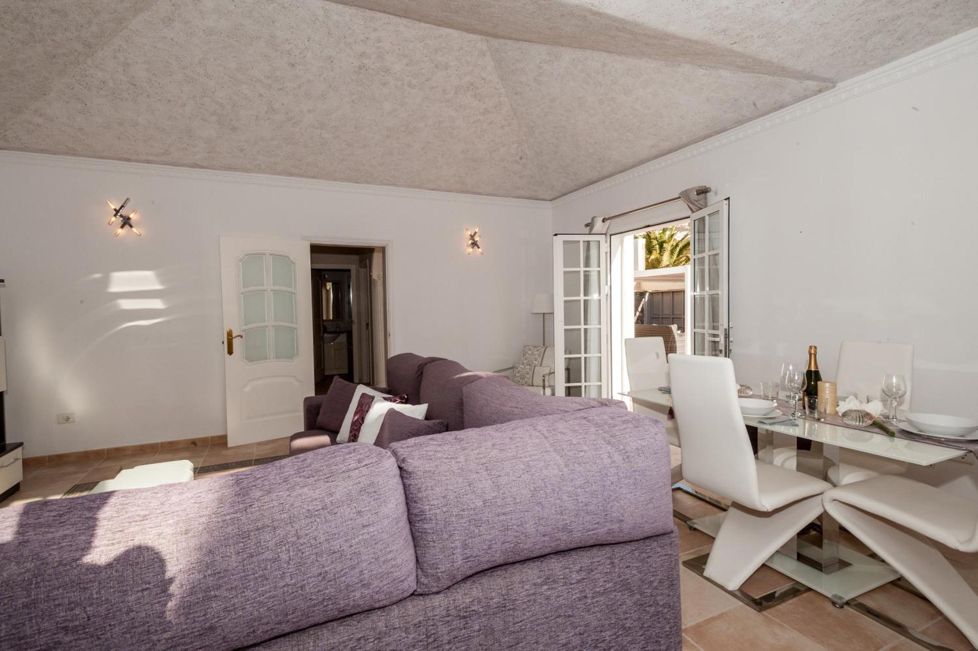 Villa Vanesa Luxury Private Villa With A Heated Pool, 4 Bedrooms And 4 Bathrooms Costa Adeje  ภายนอก รูปภาพ