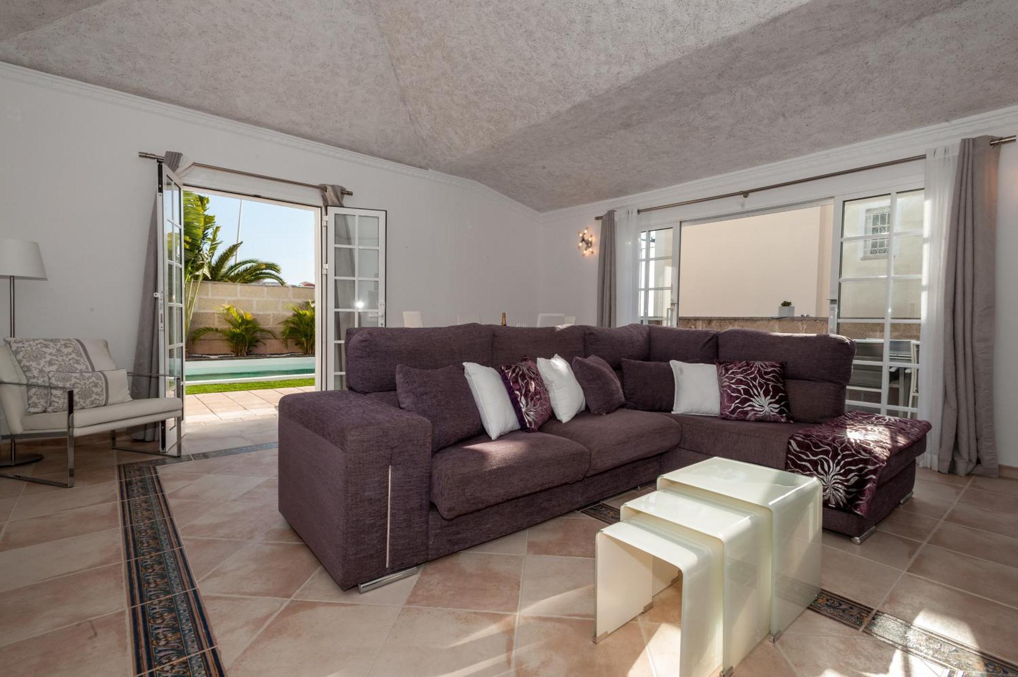 Villa Vanesa Luxury Private Villa With A Heated Pool, 4 Bedrooms And 4 Bathrooms Costa Adeje  ภายนอก รูปภาพ