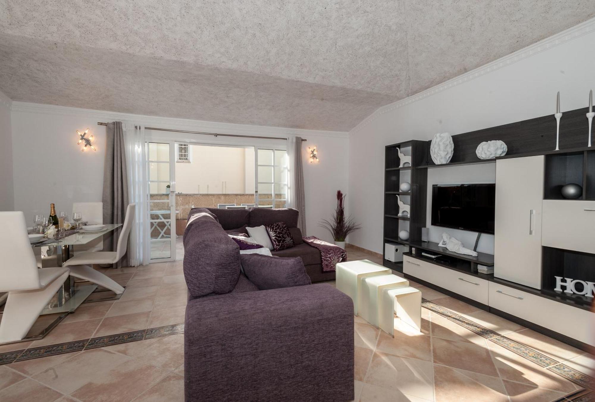 Villa Vanesa Luxury Private Villa With A Heated Pool, 4 Bedrooms And 4 Bathrooms Costa Adeje  ภายนอก รูปภาพ