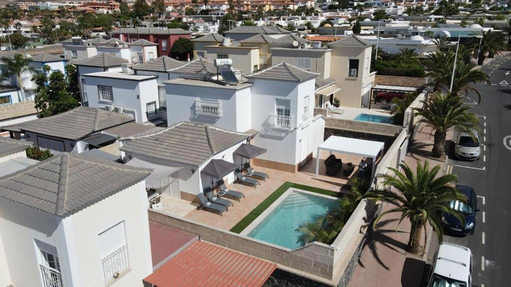 Villa Vanesa Luxury Private Villa With A Heated Pool, 4 Bedrooms And 4 Bathrooms Costa Adeje  ภายนอก รูปภาพ