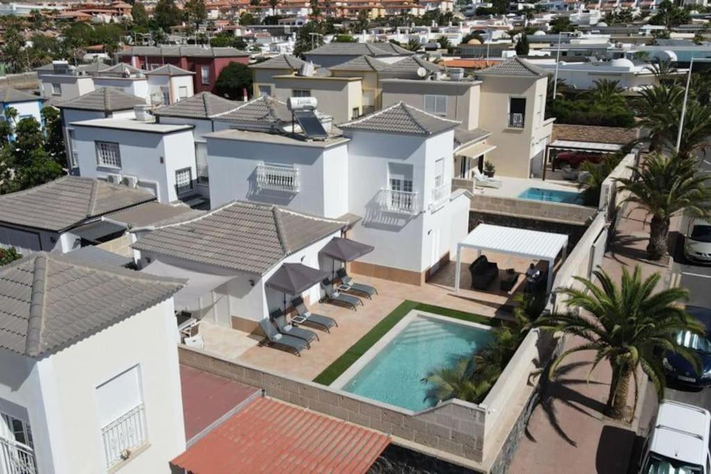 Villa Vanesa Luxury Private Villa With A Heated Pool, 4 Bedrooms And 4 Bathrooms Costa Adeje  ภายนอก รูปภาพ