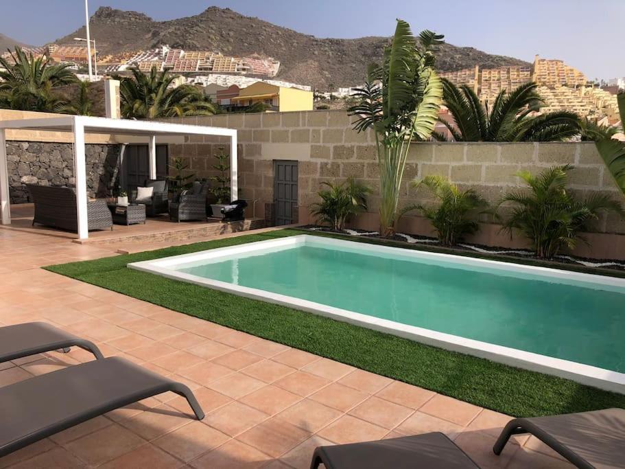 Villa Vanesa Luxury Private Villa With A Heated Pool, 4 Bedrooms And 4 Bathrooms Costa Adeje  ภายนอก รูปภาพ